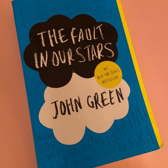 The Fault in Our Stars | John Green - Picture 2 of 3